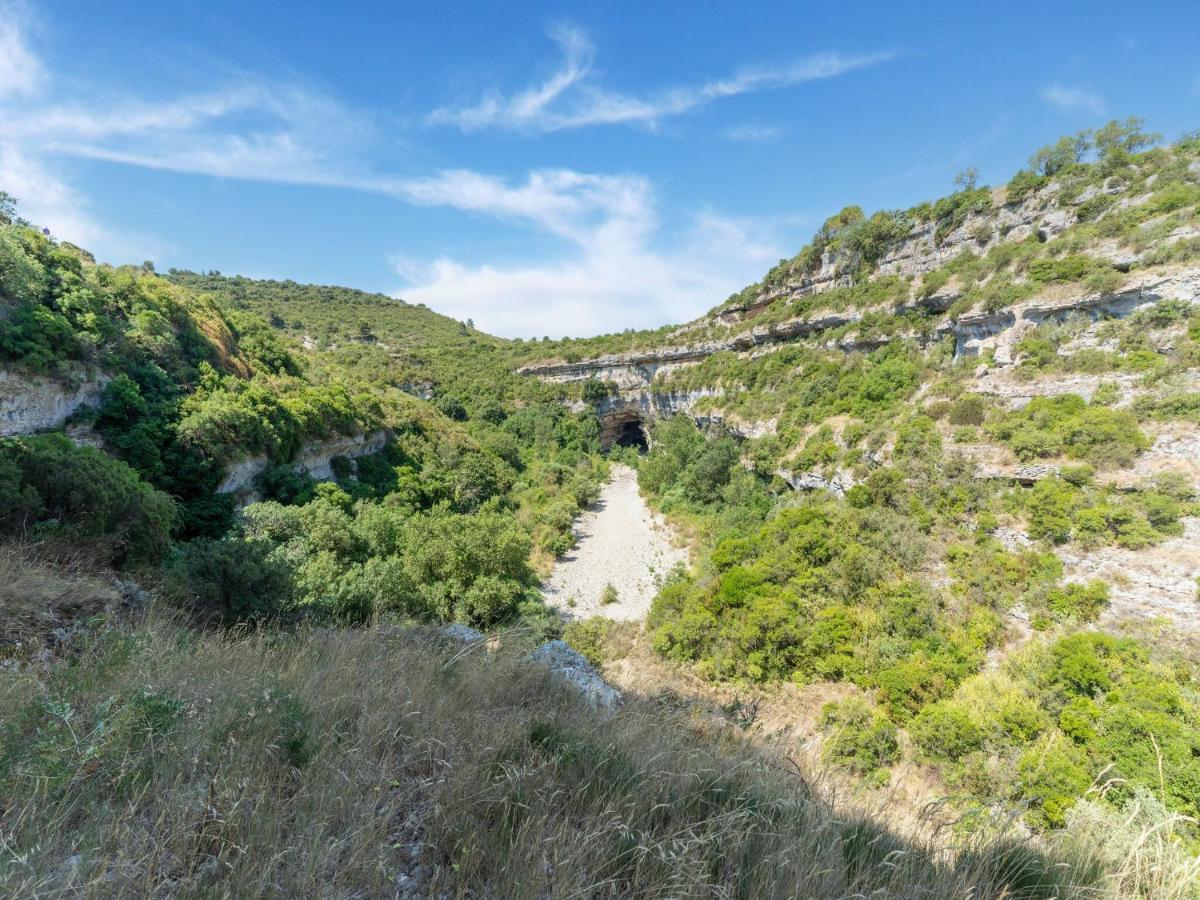 Cosy Holiday Home In Minerve With Garden ภายนอก รูปภาพ