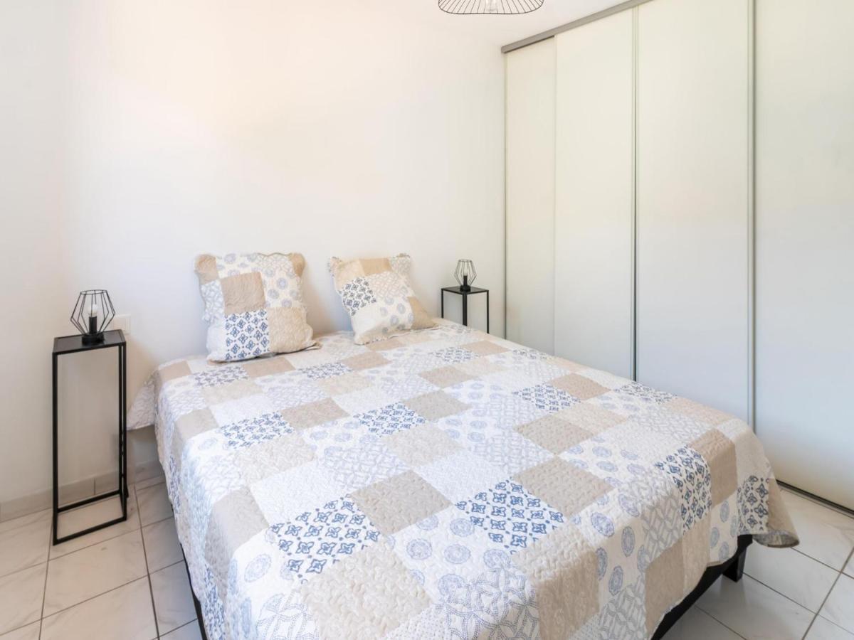 Cosy Holiday Home In Minerve With Garden ภายนอก รูปภาพ