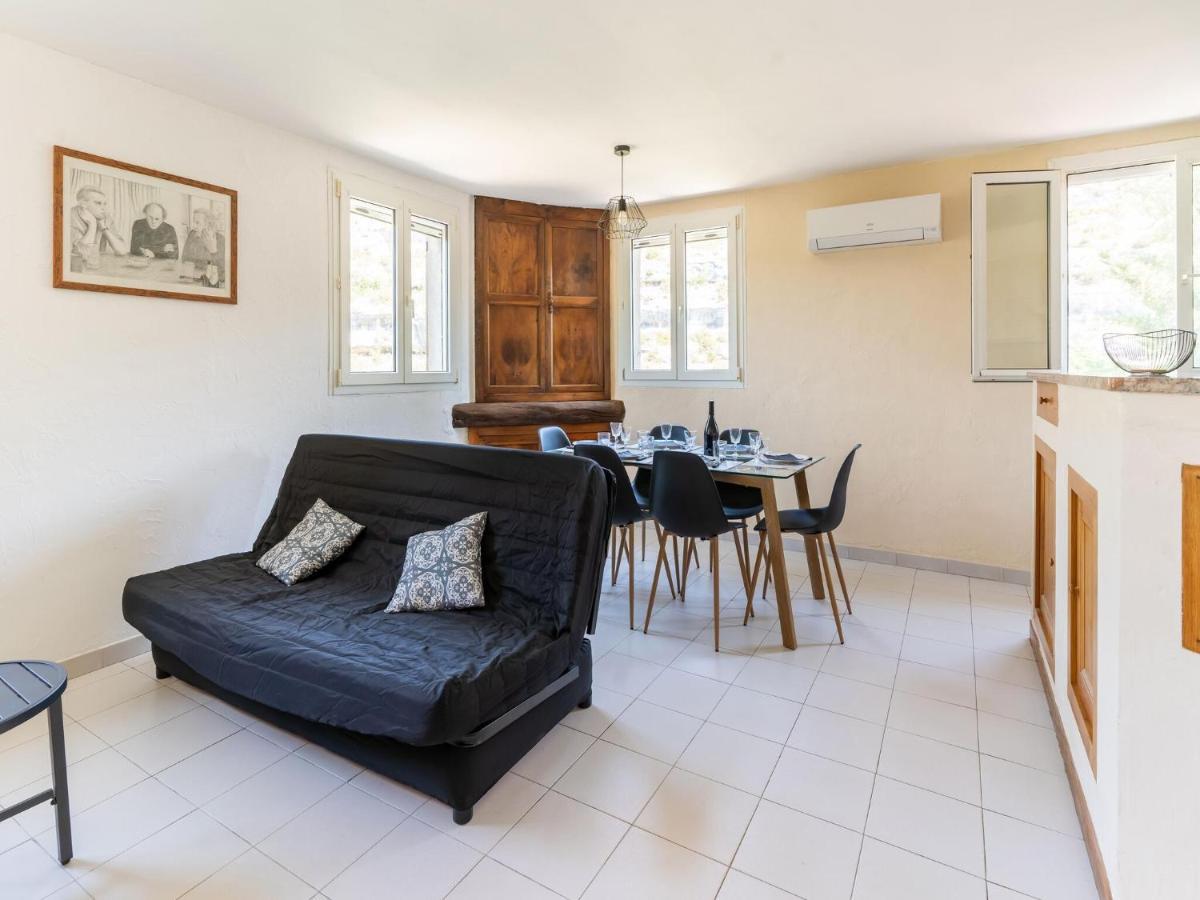 Cosy Holiday Home In Minerve With Garden ภายนอก รูปภาพ